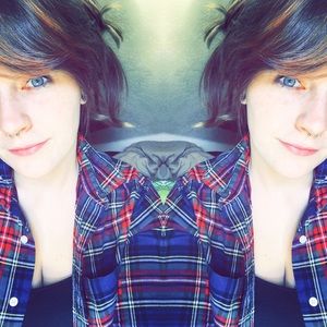 Meet your Posher, Hannah